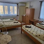 Na Hradecku 招待所 Třeboň